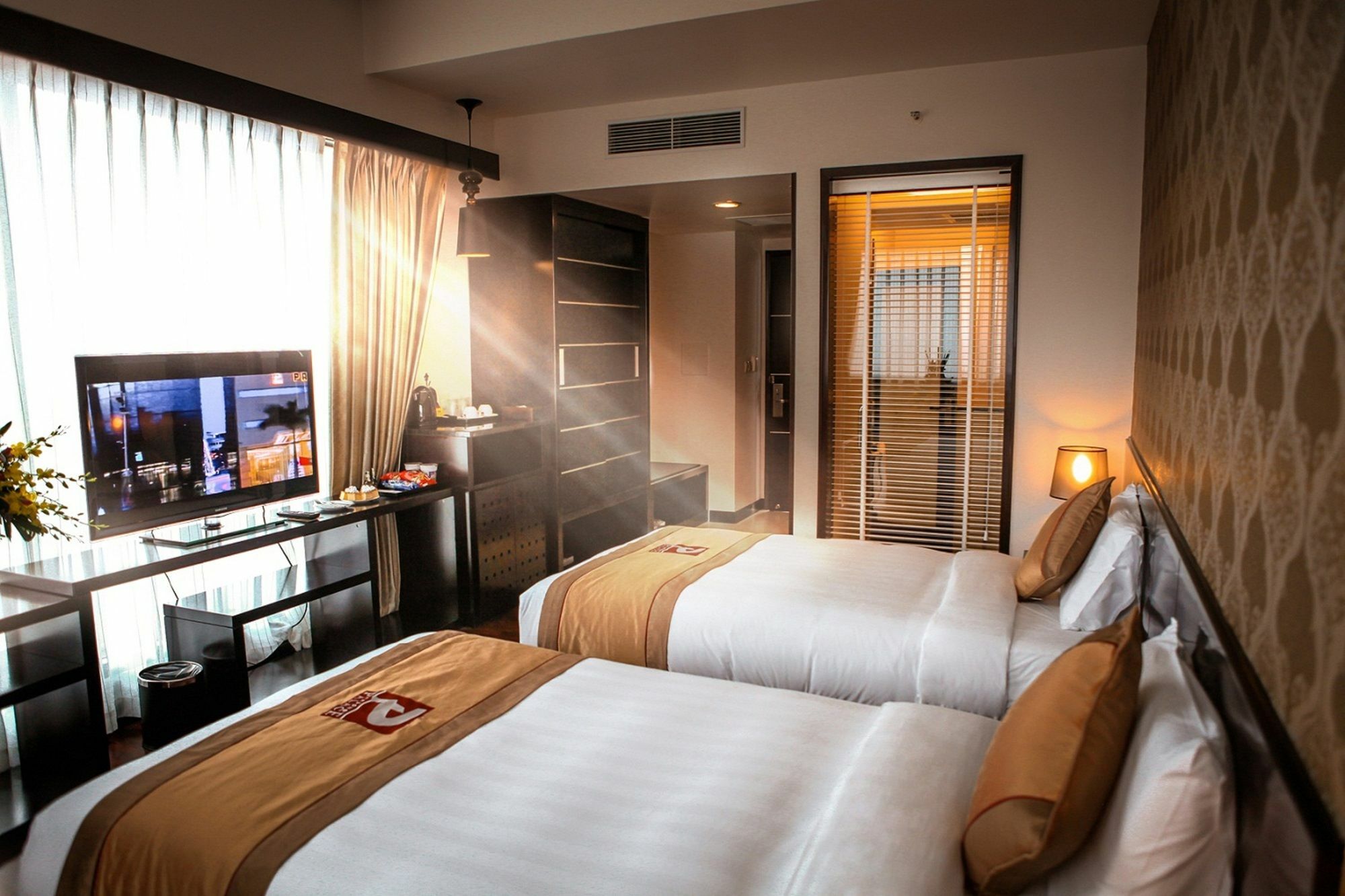 Halong Palace Hotel Ha Long Exterior foto